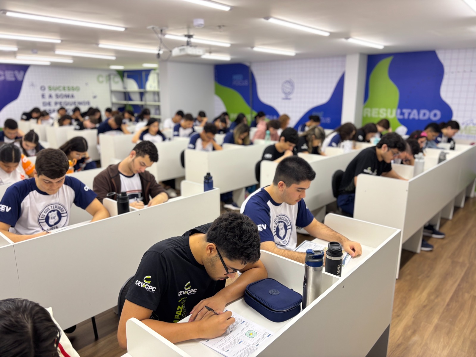 Da base à aprovação: o caminho que se constrói em etapas